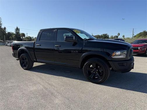 2024 RAM 1500 Classic Warlock Crew Cab 4x4 5'7' Box
