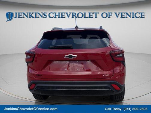 Apex Red 2026 Chevrolet Trax FWD 2RS