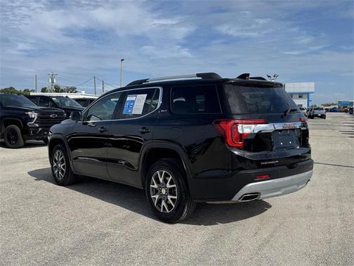 2023 GMC Acadia FWD SLT