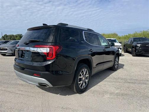 2023 GMC Acadia FWD SLT