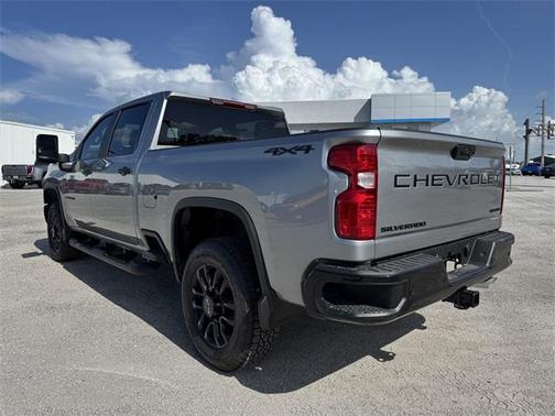 2025 Chevrolet Silverado 2500 Custom
