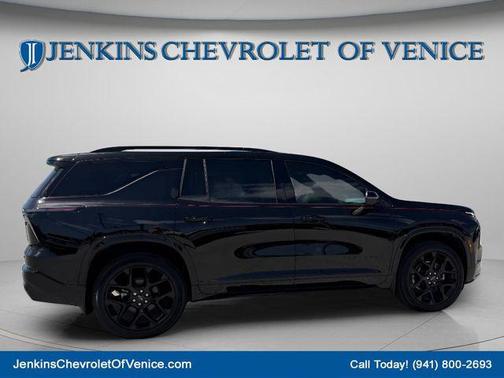 Mosaic Black Metallic 2026 Chevrolet Traverse RS