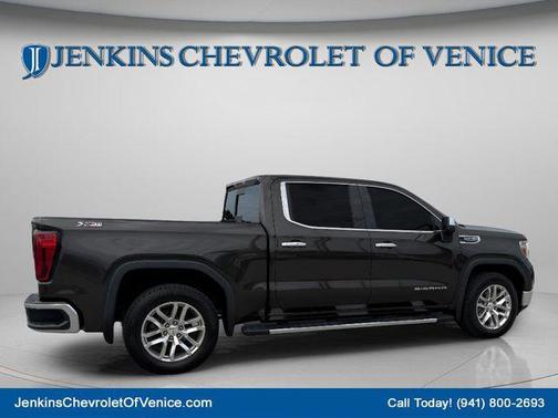 Brownstone Metallic 2021 GMC Sierra 1500 SLT