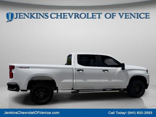 Summit White 2021 Chevrolet Silverado 1500 Custom Trail Boss