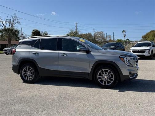 2024 GMC Terrain SLT