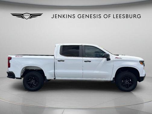 Summit White 2024 Chevrolet Silverado 1500 Custom Trail Boss