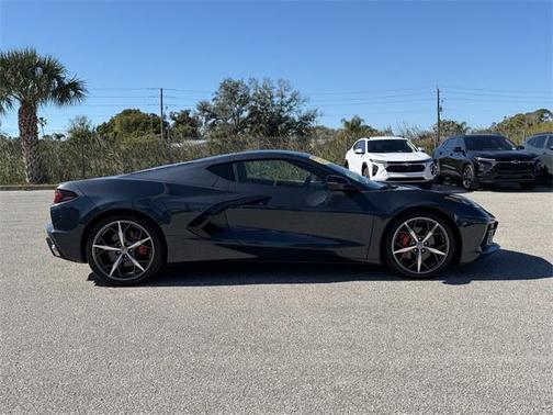 2021 Chevrolet Corvette Stingray w/2LT