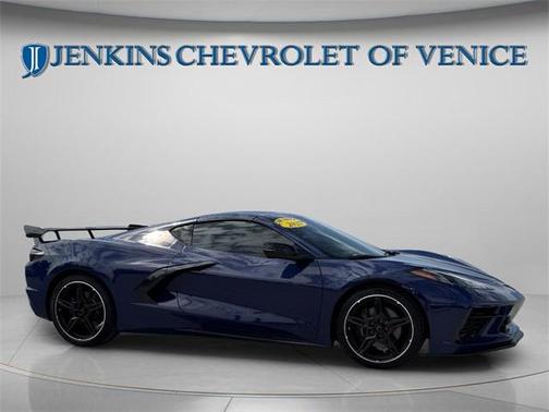 2025 Chevrolet Corvette Stingray w/2LT