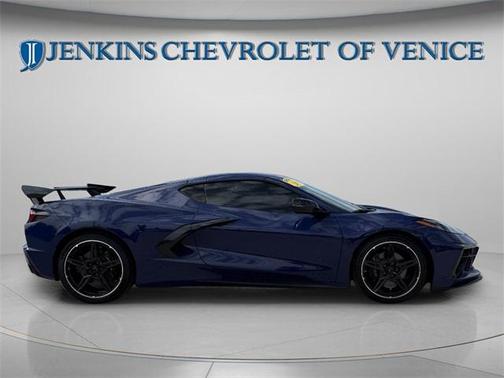 2025 Chevrolet Corvette Stingray w/2LT