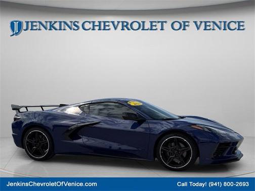 2025 Chevrolet Corvette Stingray w/2LT