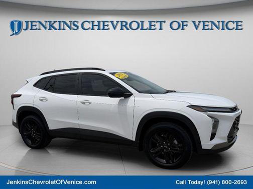Summit White 2025 Chevrolet Trax FWD ACTIV