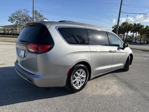 2020 Chrysler Voyager LXI