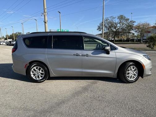 2020 Chrysler Voyager LXI