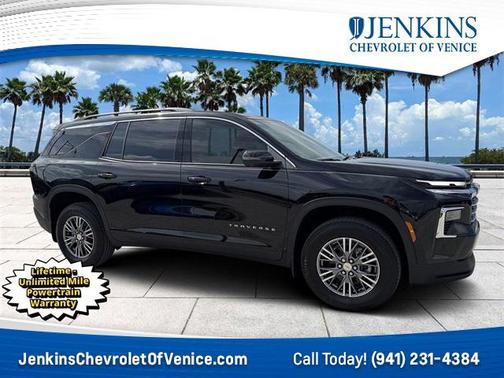 2025 Chevrolet Traverse LT