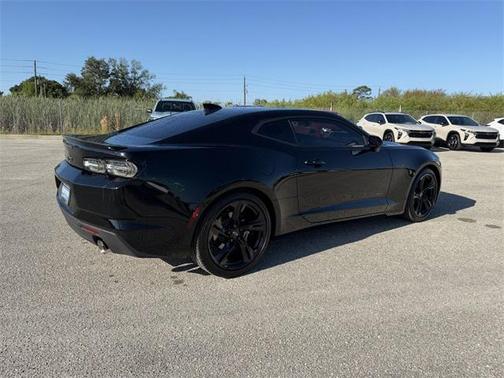 2023 Chevrolet Camaro RWD Coupe LT1