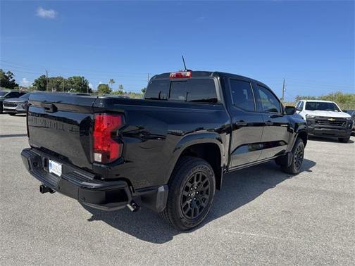 2025 Chevrolet Colorado WT