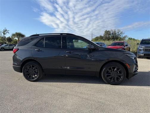 2022 Chevrolet Equinox FWD RS