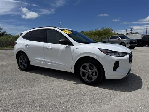 2023 Ford Escape ST-Line