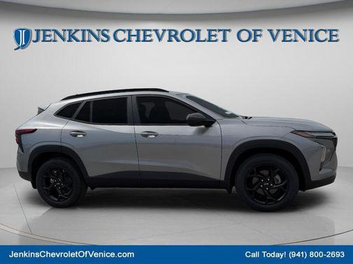 Sterling Gray Metallic 2026 Chevrolet Trax LT