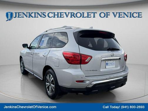 Brilliant Silver Metallic 2019 Nissan Pathfinder S