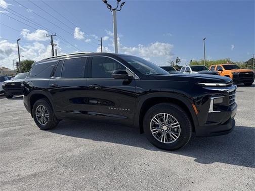2025 Chevrolet Traverse LT