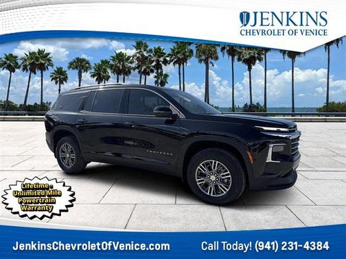 2025 Chevrolet Traverse LT