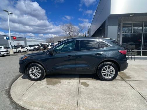 STONE BLUE METALLIC 2022 Ford Escape SE