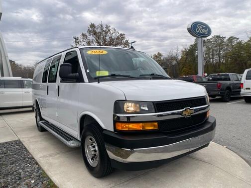 2024 Chevrolet Express 2500 WORK VAN