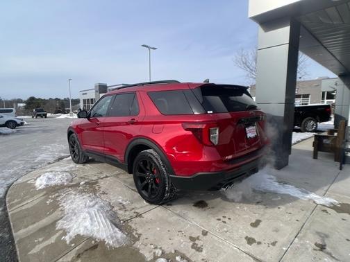 2021 Ford Explorer ST