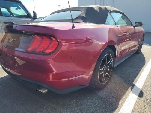 2023 Ford Mustang ECOBOOST PREMIUM