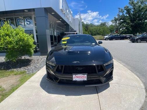 SHADOW BLACK 2025 Ford Mustang GT PREMIUM