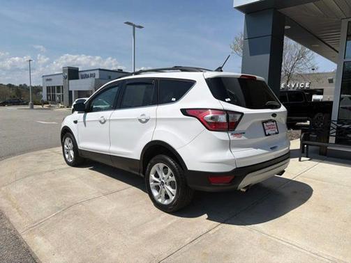 OXFORD WHITE 2018 Ford Escape SEL