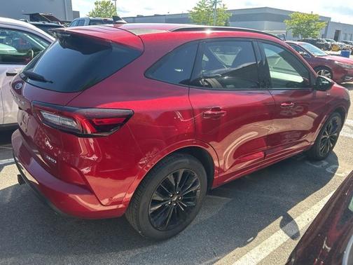 RAPID RED MET TINTED CC 2023 Ford Escape ST-LINE ELITE