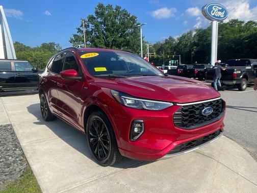 RAPID RED MET TINTED CC 2023 Ford Escape ST-LINE ELITE