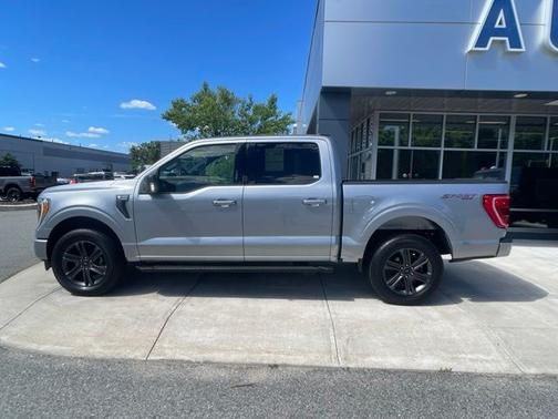 ICONIC SILVER METALLIC 2023 Ford F-150 XLT