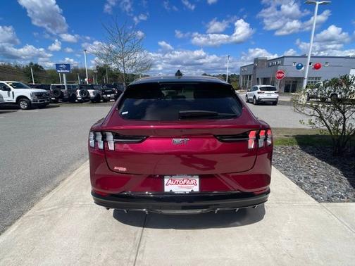 MOLTEN MAGENTA TINTED CC 2025 Ford Mustang Mach-E GT