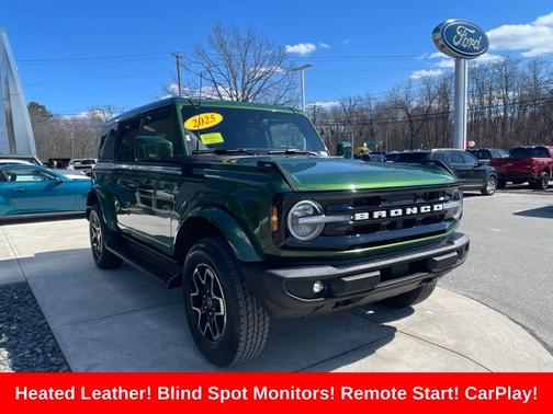 ERUPTION GREEN METALLIC 2025 Ford Bronco OUTER BANKS