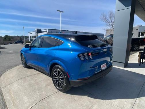 VELOCITY BLUE METALLIC 2025 Ford Mustang Mach-E PREMIUM