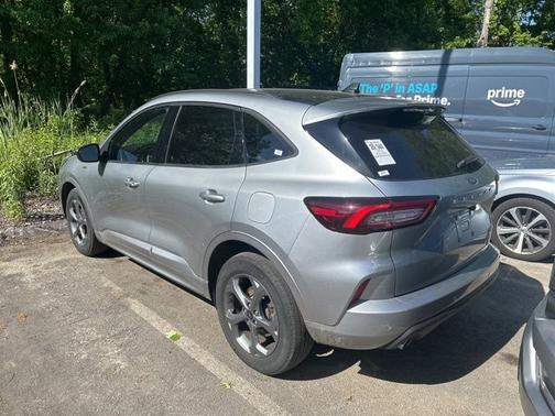 ICONIC SILVER METALLIC 2023 Ford Escape ST-LINE