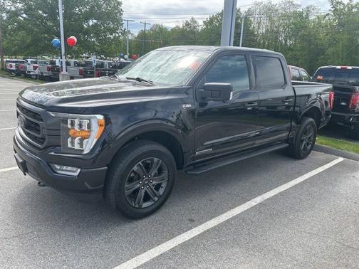 AGATE BLACK METALLIC 2023 Ford F-150 XLT