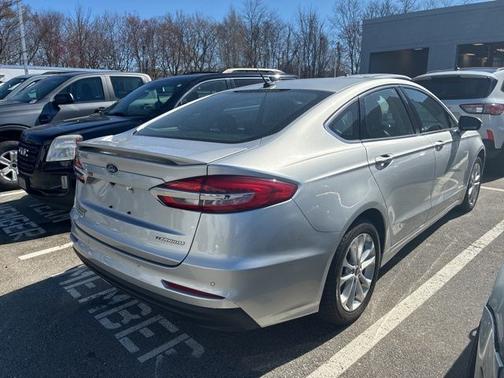 INGOT SILVER METALLIC 2019 Ford Fusion Energi TITANIUM