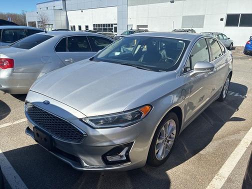 INGOT SILVER METALLIC 2019 Ford Fusion Energi TITANIUM
