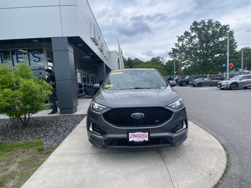 2022 Ford Edge ST