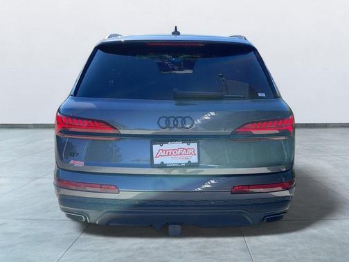 Samurai Gray Metallic 2025 Audi Q7 55 QUATTRO PREMIUM