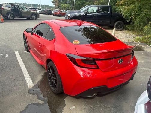 Red Clearcoat Metallic 2024 Toyota GR86 PREMIUM