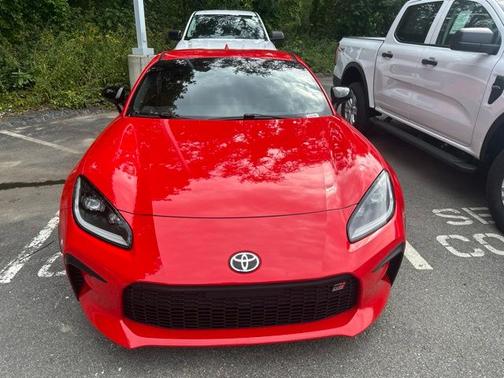Red Clearcoat Metallic 2024 Toyota GR86 PREMIUM
