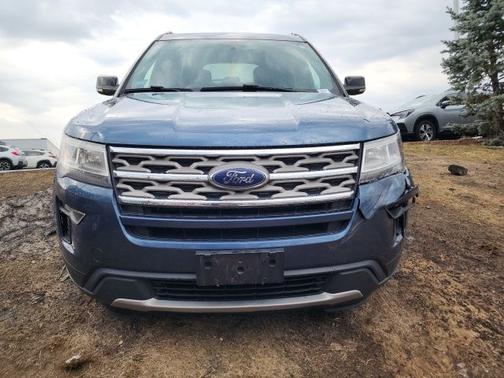 BLUE METALLIC 2018 Ford Explorer XLT