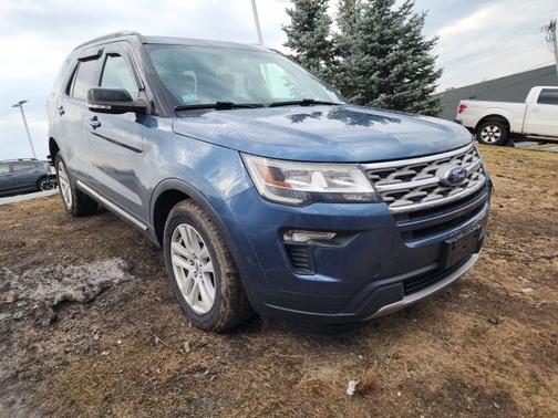 BLUE METALLIC 2018 Ford Explorer XLT