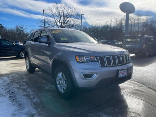 2020 Jeep Grand Cherokee LAREDO