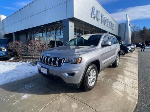 2020 Jeep Grand Cherokee LAREDO